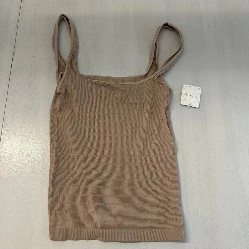 Free People Intimately Women’s Square One Seamless Cami in Nude Size M/L NWT